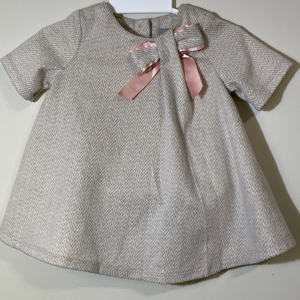 Tahari Baby Dress 12 Month Beige W/Pink Bow and Gold Sparkles pink bow buttons